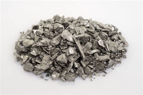  Vanadium Alloy:  Một Siêu Chất Liệu Sức Mạnh Cho Các Ứng Dụng Nâng Cao